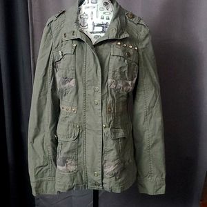 Daytrip Women's Large Army Green Jacket